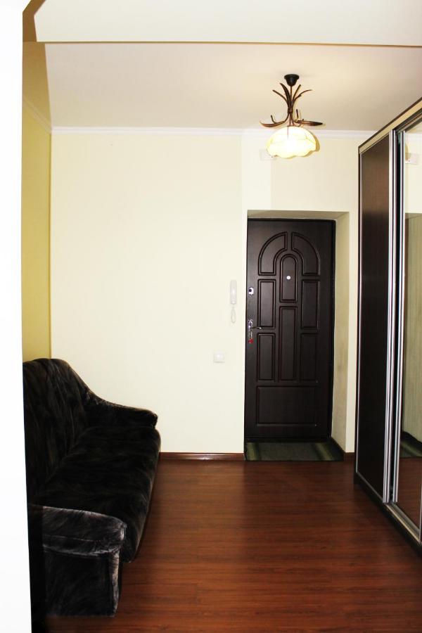 Центр Міста Однокімнатна Новобудова Apartment Lutsk Luaran gambar