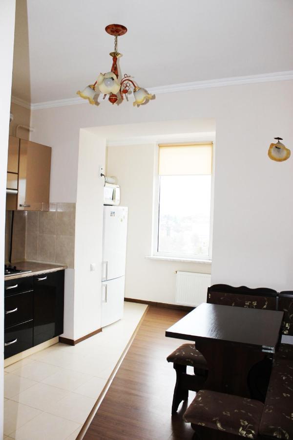 Центр Міста Однокімнатна Новобудова Apartment Lutsk Luaran gambar